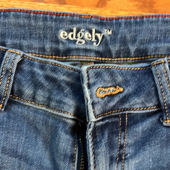 Nice jeans worn once - Picture 2 of 6